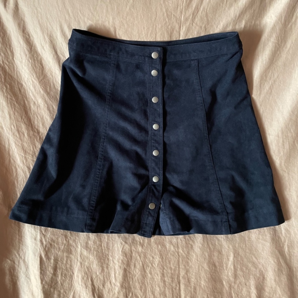 Suede Abercrombie & Fitch Navy skirt Size 6, business casual, contemporary.